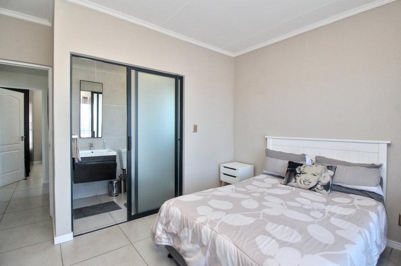 2 Bedroom Property for Sale in De Velde Western Cape